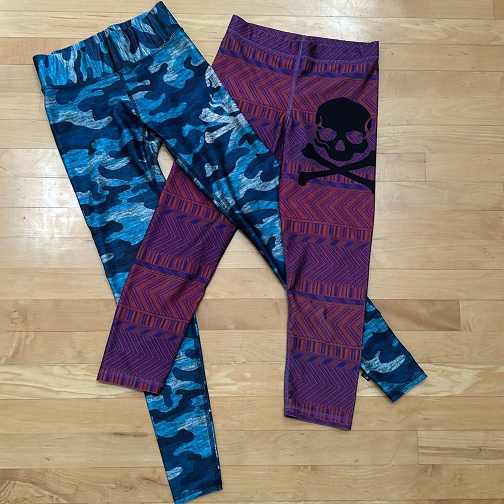2 soulcycle leggings, blue XS purple S